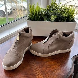 Blondo Womens Waterproof Shoes